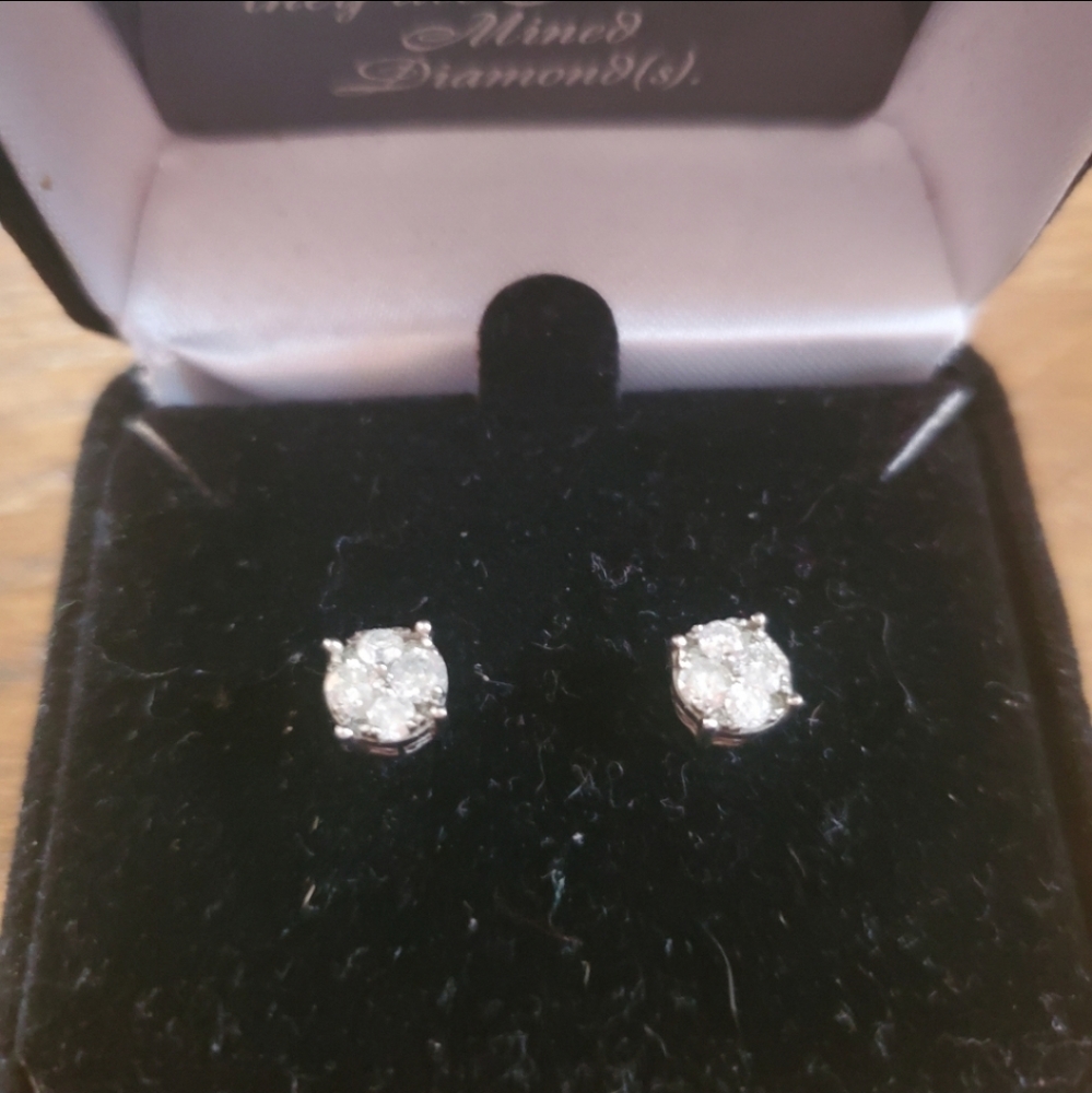 Natural mined Diamonds earrings set in sterling crowns genuine diamonds - Picture 5 of 5